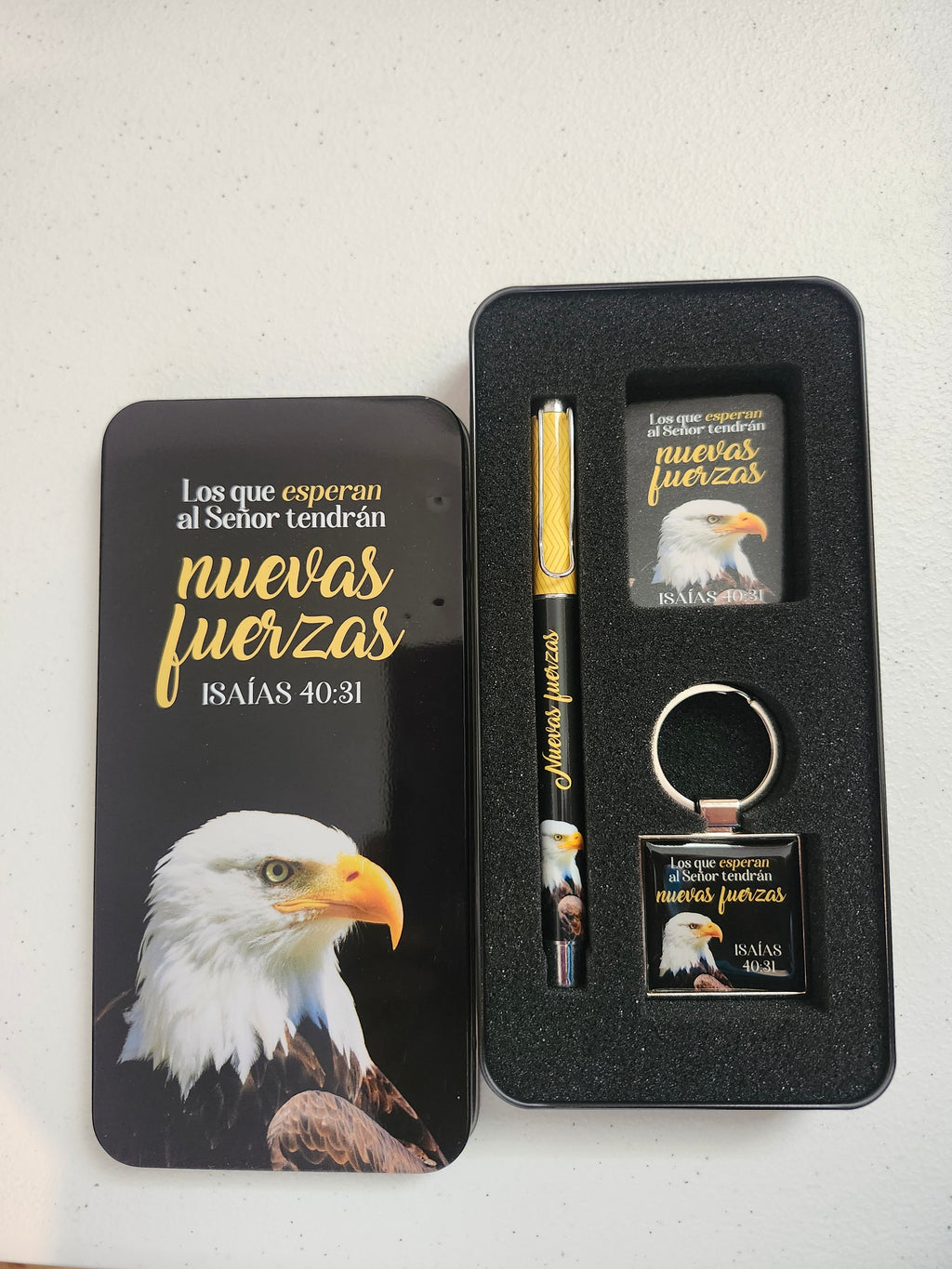 Set de Bolígrafo, Llavero y Tarjeta | Nuevas Fuerzas